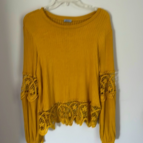 Abbepine Tops - Abbepine Lace Top -Medium Marigold